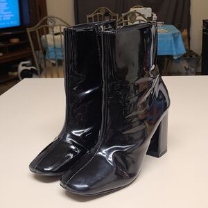 Jagger Patent leather heeled ankle boots size 38